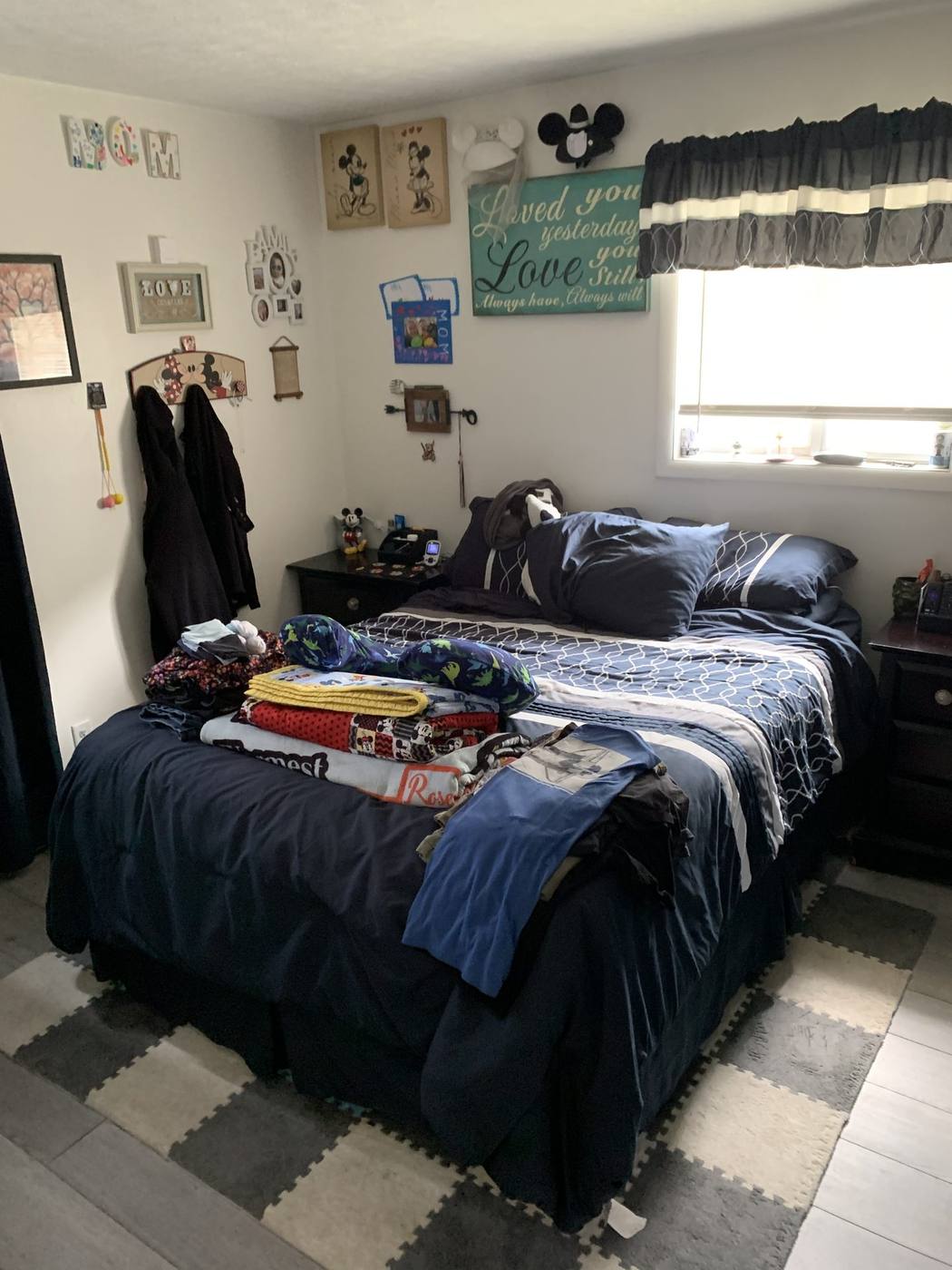 Before: Bedroom — 906 Hendricks Mishawaka